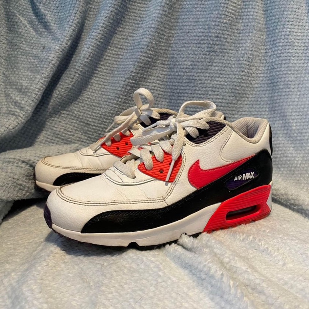 Womens/youth red and purple airmaxes